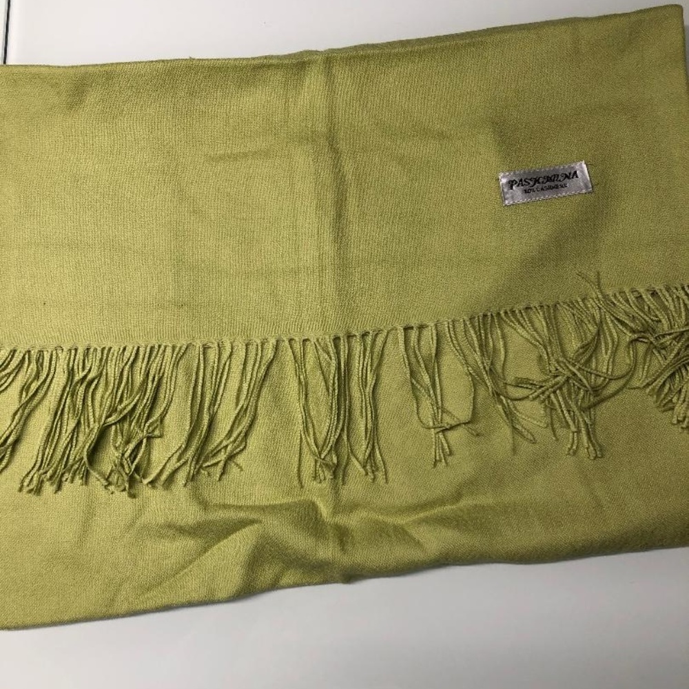 Vintage Pashmina Scarf - Picture 4 of 6